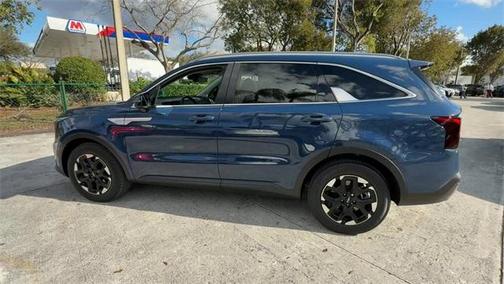 2025 Kia Sorento S