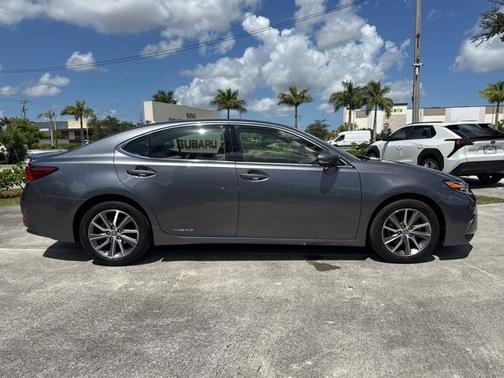 2016 Lexus ES 300h Base
