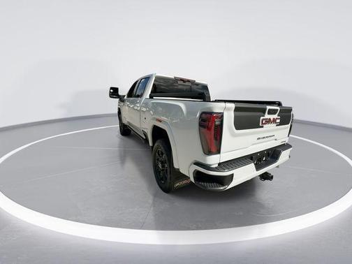 Summit White 2024 GMC Sierra 2500 AT4