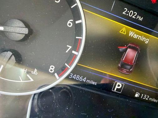Cayenne Red 2015 Nissan Murano SV