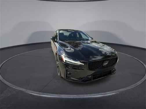 2024 Volvo S60 B5 Plus Black Edition