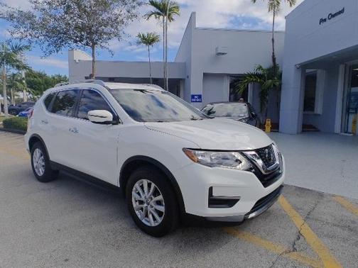 2020 Nissan Rogue SV