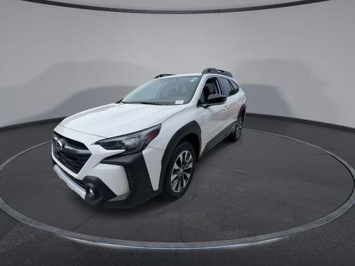 Crystal White Pearl 2024 Subaru Outback Limited
