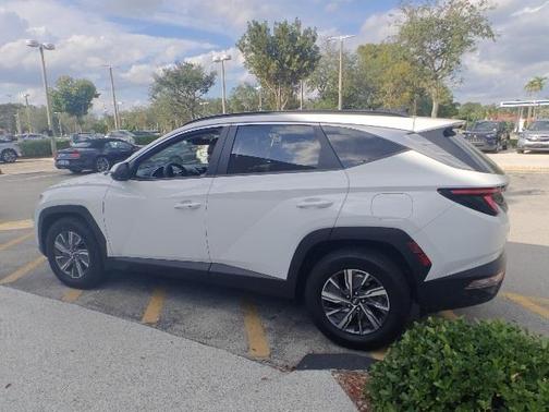 2022 Hyundai TUCSON Hybrid Blue