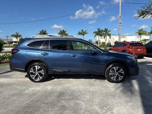 2022 Subaru Outback Touring XT