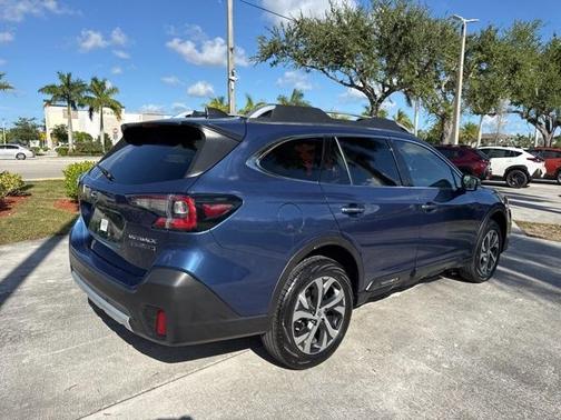 2022 Subaru Outback Touring XT