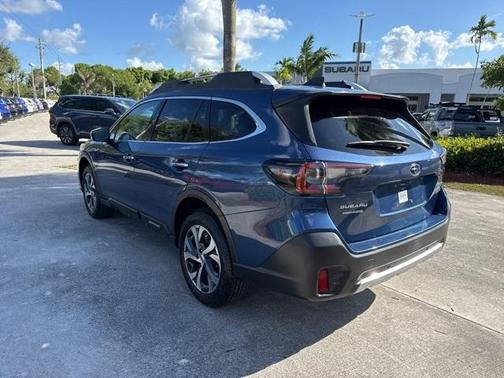 2022 Subaru Outback Touring XT