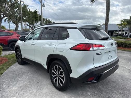 2023 Toyota Corolla Cross Hybrid XSE