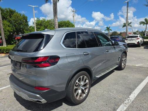 Gray Metallic 2026 BMW X5 sDrive40i