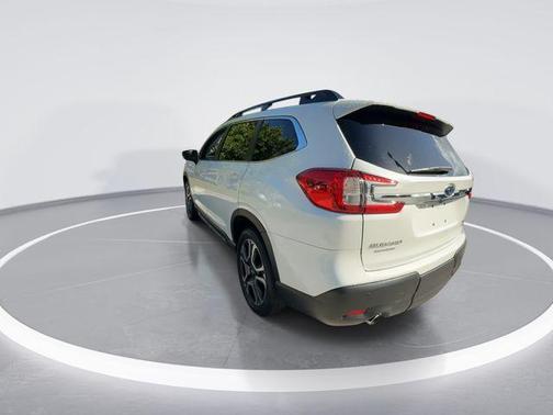 Crystal White Pearl 2025 Subaru Ascent Limited