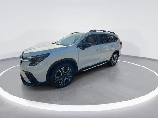 Crystal White Pearl 2025 Subaru Ascent Limited