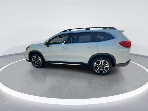 Crystal White Pearl 2025 Subaru Ascent Limited