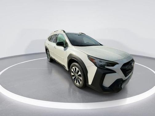 Crystal White Pearl 2024 Subaru Outback Limited