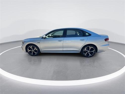 2020 Volkswagen Passat 2.0T R-Line