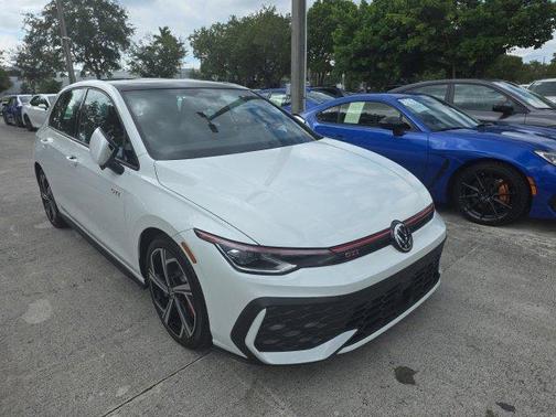 Opal White Pearl 2026 Volkswagen Golf GTI 2.0T SE