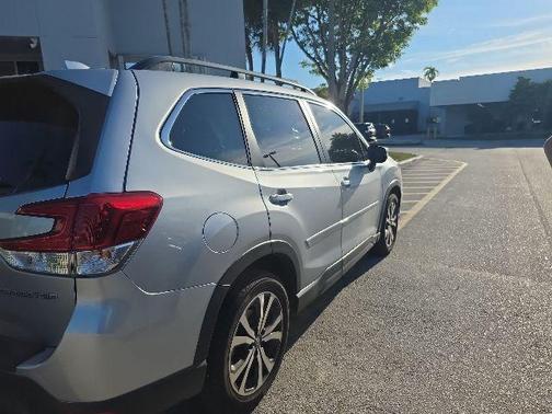 Ice Silver Metallic 2020 Subaru Forester Limited