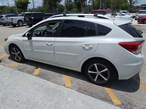 Crystal White Silica 2019 Subaru Impreza 2.0i Premium