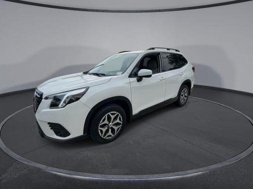 Crystal White Pearl 2023 Subaru Forester Premium