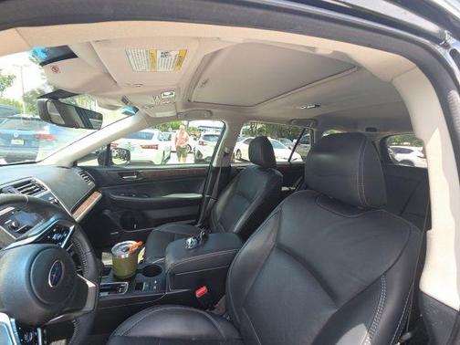 Crystal Black Silica 2019 Subaru Outback 3.6R Limited