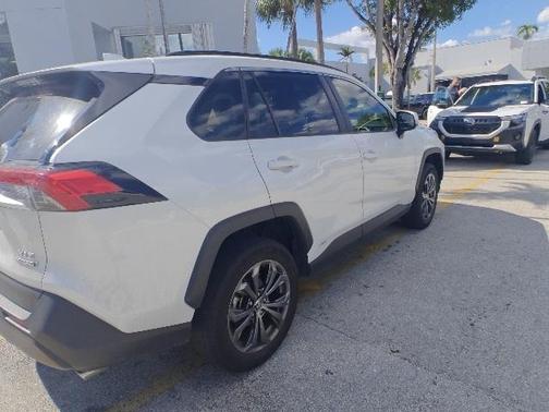 2024 Toyota RAV4 Hybrid XLE Premium