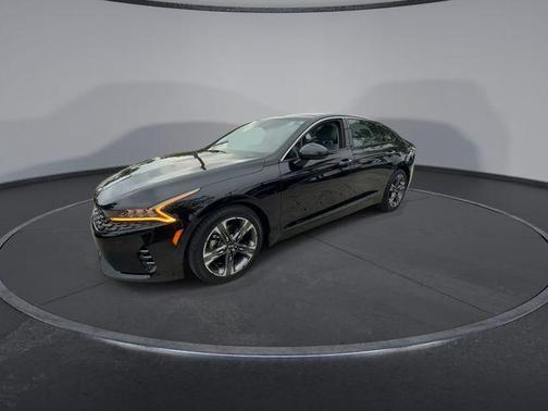 Ebony Black 2021 Kia K5 EX