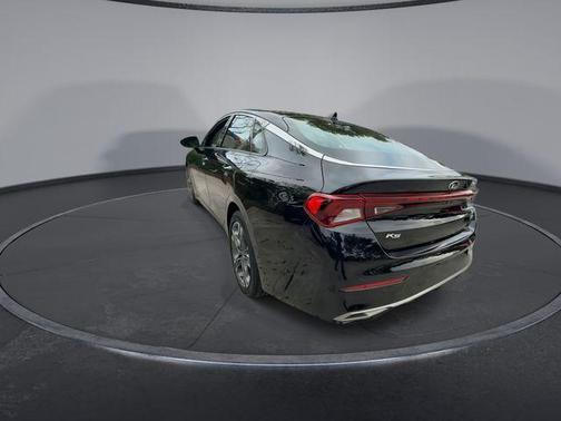 Ebony Black 2021 Kia K5 EX