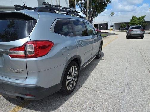 Ice Silver Metallic 2020 Subaru Ascent Limited 7-Passenger