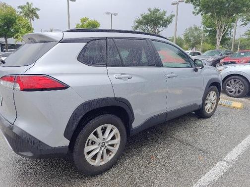 2022 Toyota Corolla Cross LE