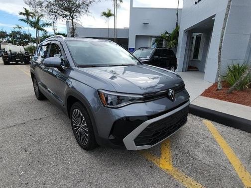 2025 Volkswagen Taos 1.5T SE