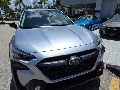 Ice Silver Metallic 2023 Subaru Outback Premium