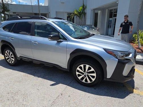 Ice Silver Metallic 2023 Subaru Outback Premium