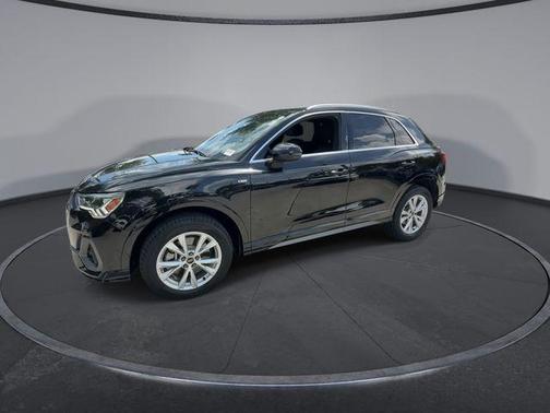 Mythos Black Metallic 2025 Audi Q3 45 S line Premium