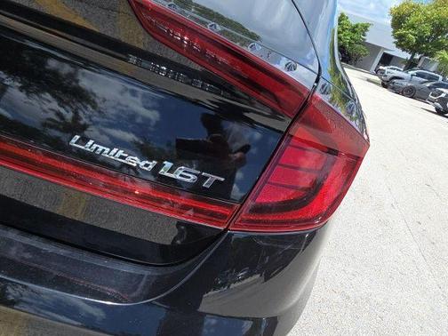 Onyx Black 2023 Hyundai SONATA Limited