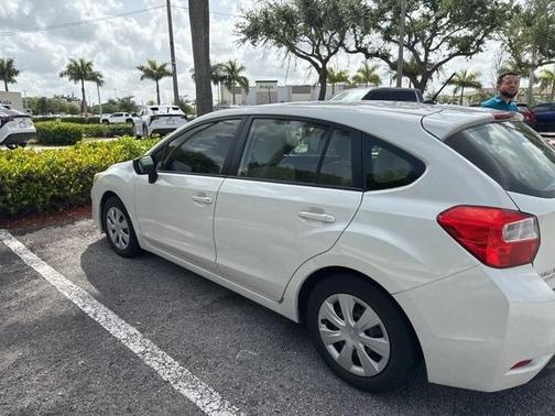 2016 Subaru Impreza 2.0i