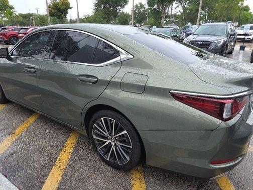 Green 2023 Lexus ES 350 350