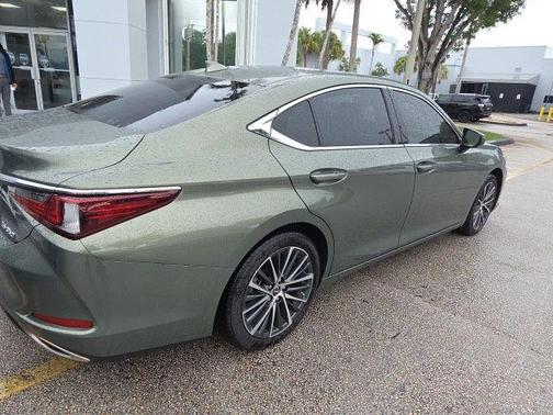 Green 2023 Lexus ES 350 350