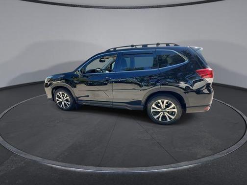 Crystal Black Silica 2022 Subaru Forester Limited