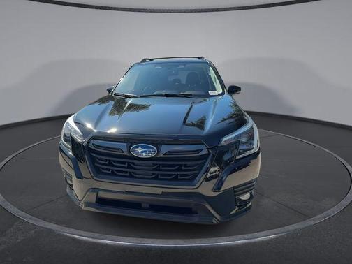 Crystal Black Silica 2022 Subaru Forester Limited