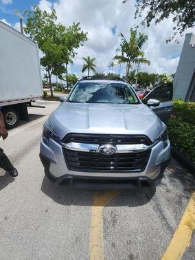 Ice Silver Metallic 2023 Subaru Ascent Limited 7-Passenger