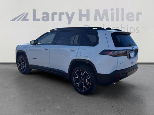 2026 Jeep Cherokee Overland