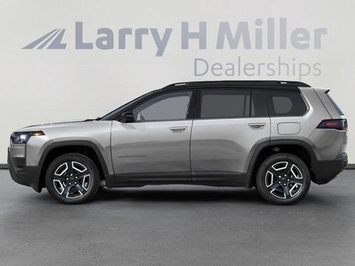 Silver Zynith Clearcoat 2026 Jeep Cherokee LAREDO/LIMITED