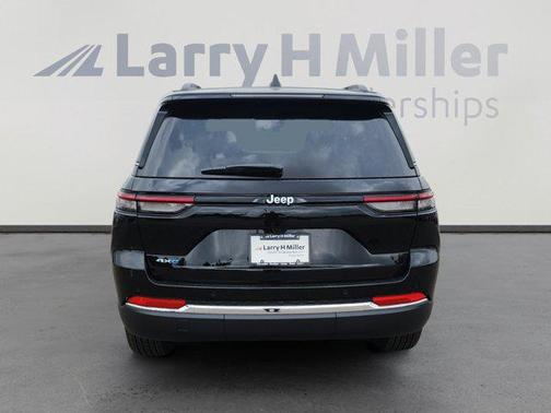 2025 Jeep Grand Cherokee 4xe Base