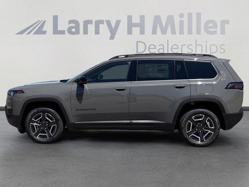 Sting Gray Clearcoat 2026 Jeep Cherokee LAREDO/LIMITED