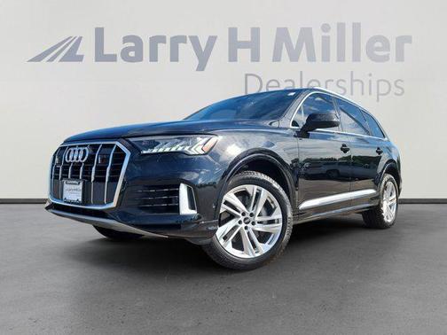 2023 Audi Q7 55 Premium