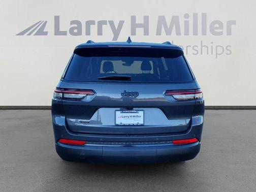 2023 Jeep Grand Cherokee L Laredo