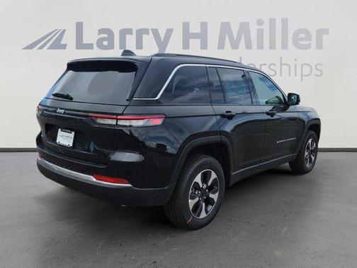 2025 Jeep Grand Cherokee 4xe Base