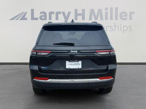 2025 Jeep Grand Cherokee 4xe Base