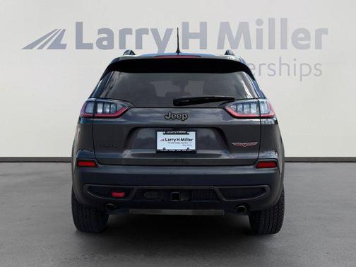 Granite Crystal Clearcoat Metallic 2022 Jeep Cherokee Trailhawk