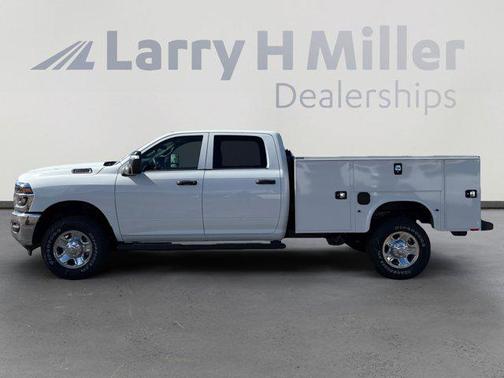 Bright White Clearcoat 2026 RAM 2500 Tradesman