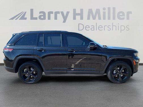 2022 Jeep Grand Cherokee Altitude